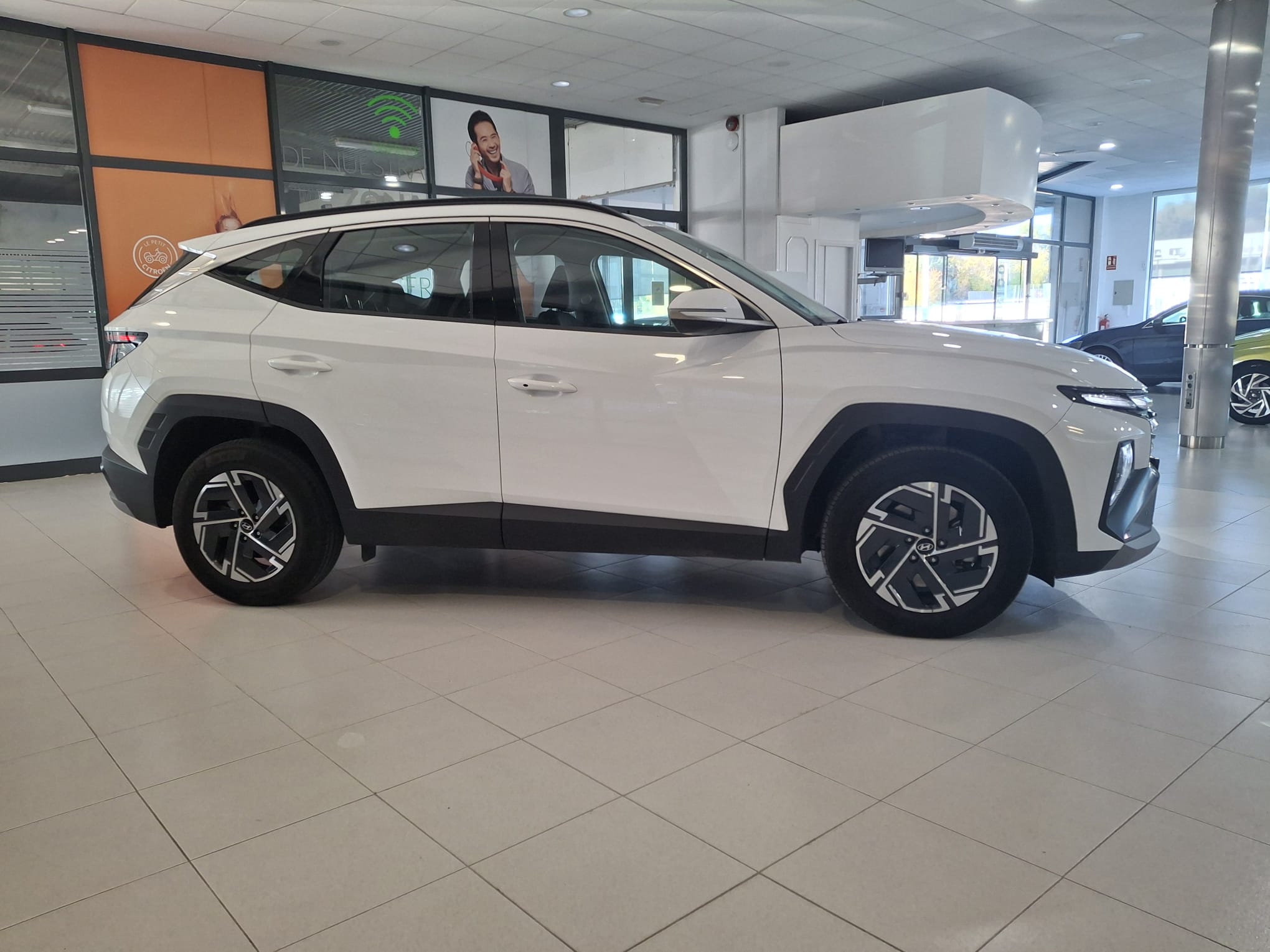 TUCSON - Tucson 1.6 TGDI HEV Maxx Safe AT - 18.284km